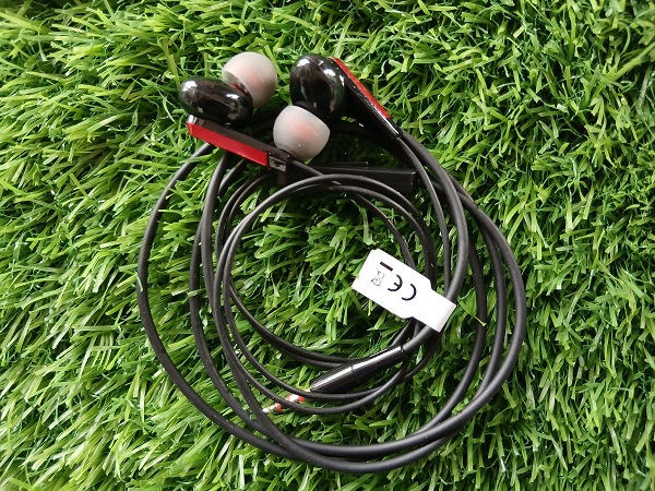 EARPHONE STEREO & EXTRA BASS MUSIC